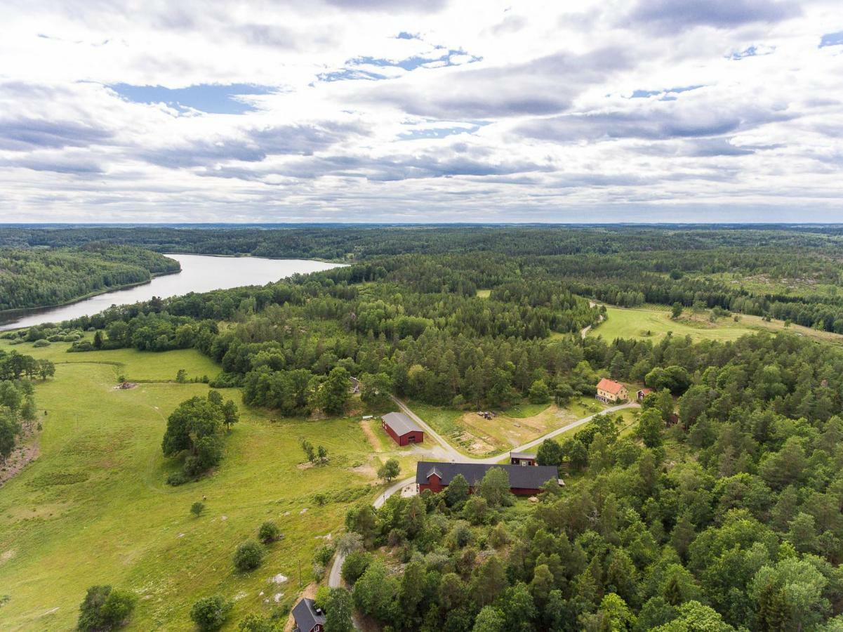 Haeradssaetter Gard 1 Guest House Valdemarsvik Exterior photo